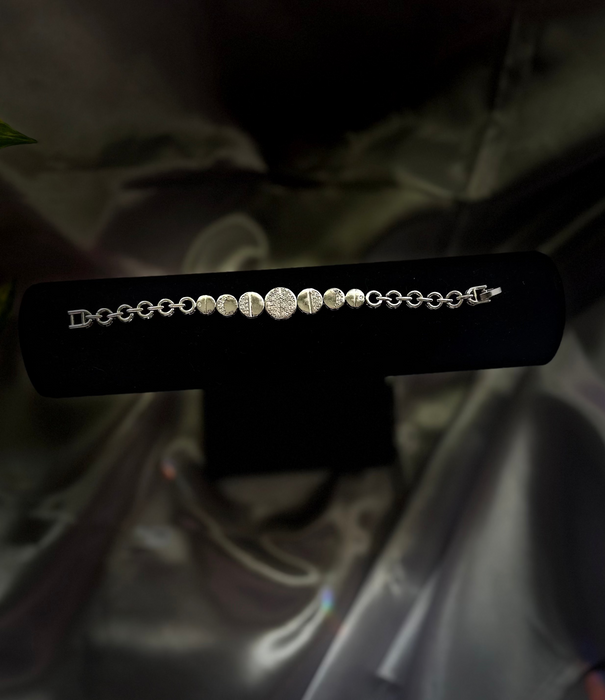 Luminaire II: The Big Sister Set